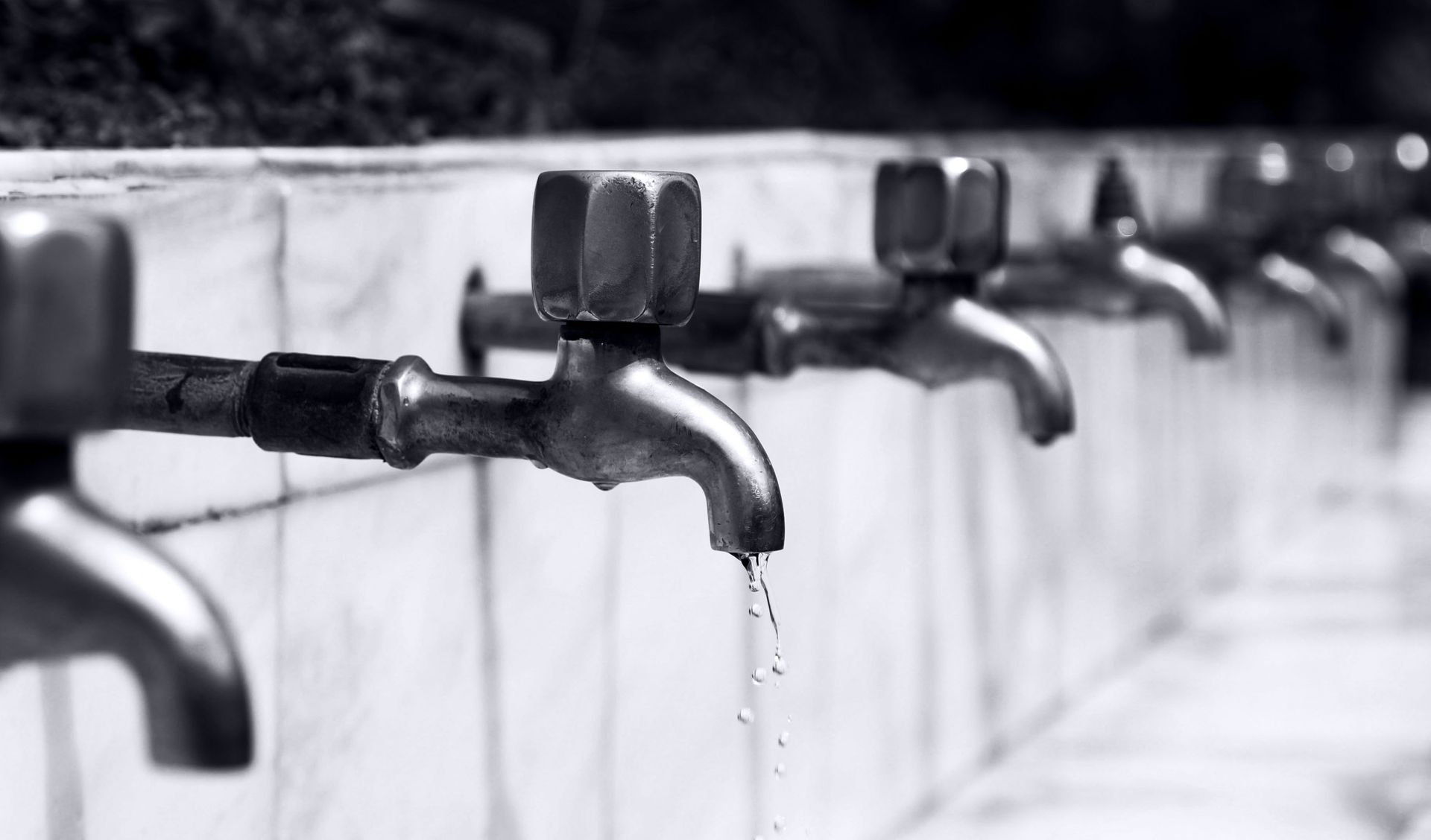Dripping taps — water leak